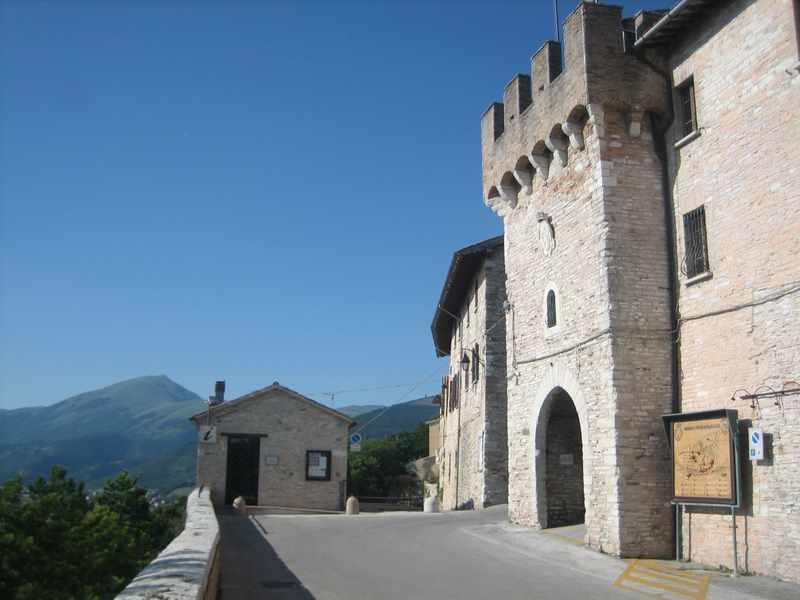 Appartamento Il Grillo Fossato di Vico Zimmer foto