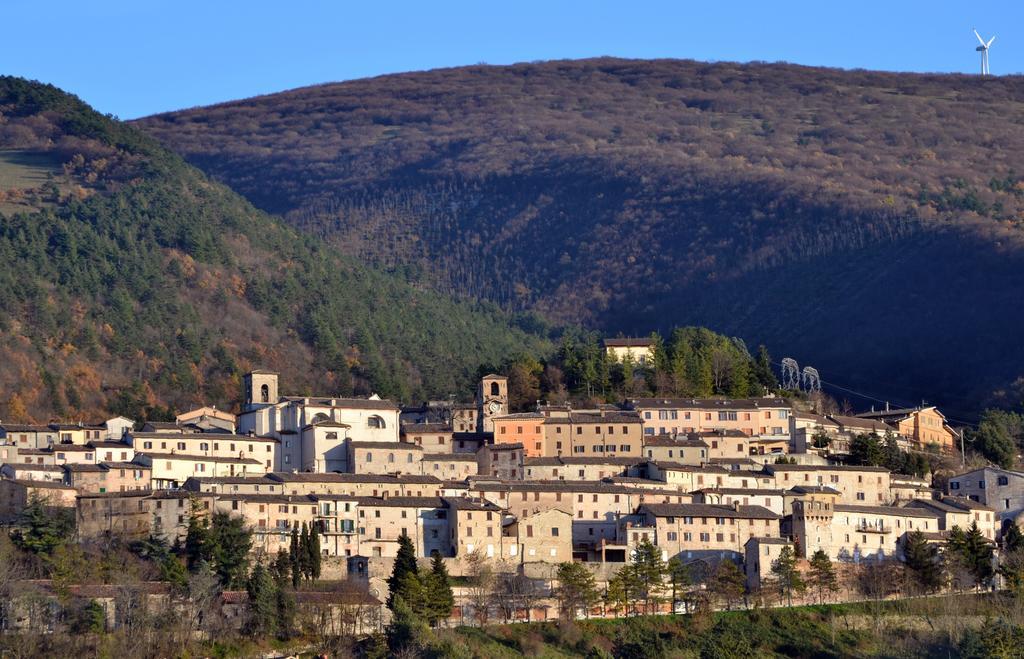 Appartamento Il Grillo Fossato di Vico Exterior foto